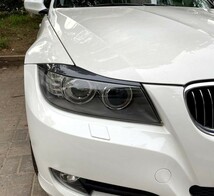BMW　E90 E91 320i 330i 2005-2012年式 車種専用 ABS製　カーボン調　ヘッドライトアイライン 左右2個　送料無料_画像2