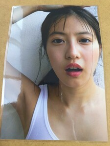 今田美桜 ラミネート加工 切り抜き 写真集 10ページ 管理番号I04 かわいい 美少女 美人 写真