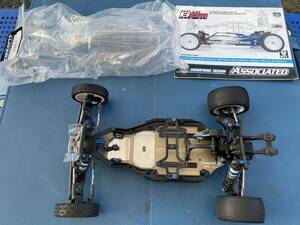 Associated アソシ アソシエイテッド RC10 B6.2 カーペット仕様 オプション付き