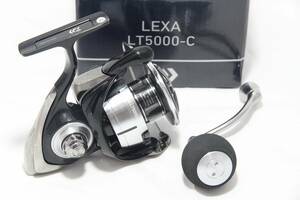 ■ 新品 未使用 送料無料 ダイワ 23 レグザ 5000C LEXA 5000 C
