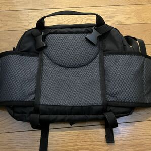 MOUNTAINSMITH マウンテンスミス TLS TOUR reFORGE ツアー 黒/黄 ウエストバッグ ブリーフ 人気デザイン 美品の画像4