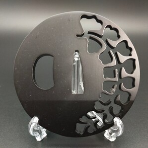 B09 刀鍔 鉄地 透かし 日本刀装具 鍔 厚さ5MM 重さ114G つば ツバ 刀の鍔 刀剣美術 現代品 武道具