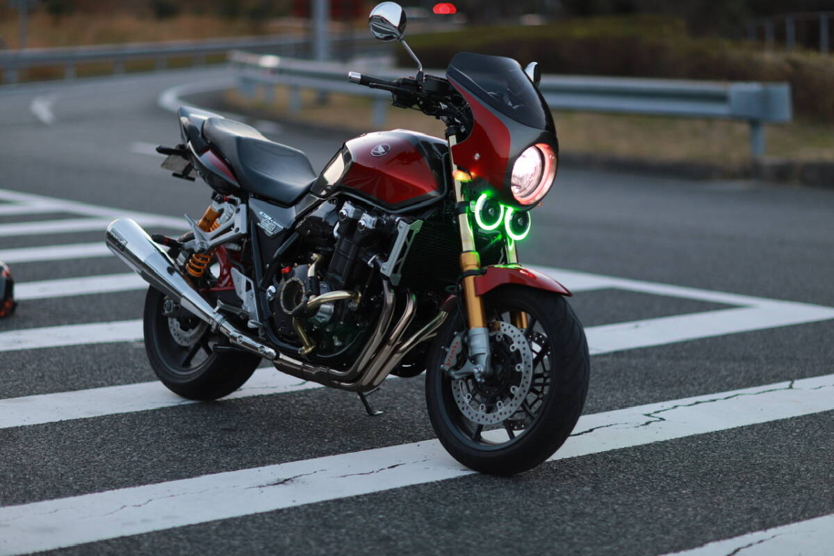 **** для мотоцикла дневной свет имеется звуковой сигнал CB 1300SF и т.д. 