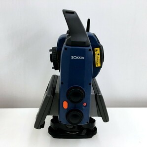 ●【同梱不可】【140】中古品 トプコン SOKKIA ix－605 測量機器 2021年製 自動視準 トータルステーション バッテリ×2 充電器 ケース付の画像3