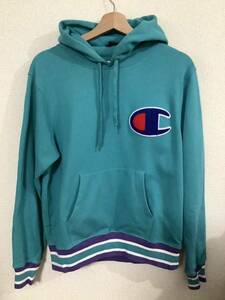 champion チャンピオン　スウェットパーカー　目つきロゴ　ワッペン　ストリート　アメカジ　スポーツ　古着　M