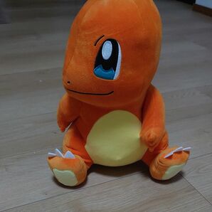 ポケットモンスター しっぽみてみて！めちゃでかヒトカゲぬいぐるみ！