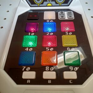 【中古美品】GAMEROBOT50 ハナヤマ 脳トレ 記憶力 パーティーゲーム 新品単三電池付き