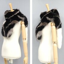 美品【 saga furs★フリンジ付 】レア　￥1000～　高級毛皮　フォックス◆ショール　2WAY　和装・洋装OK　幅：25cm　マルチカラー◆T897T_画像2