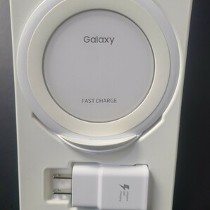 GALAXY ギャラクシー  純正 ワイヤレス 急速充電器 EP-NG930 SAMSUNG サムスン WIRELESS CHARGER 中古美品の画像4