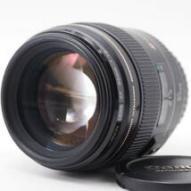 101869☆極上品☆Canon 7群9枚 単焦点レンズ キヤノン EFマウント EF85mm F1.8 USM フルサイズ対応_画像1