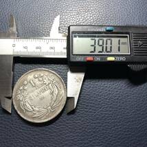 外国古銭　アメリカ　sliver 1オンス　大型銀貨 貿易銀 _画像3