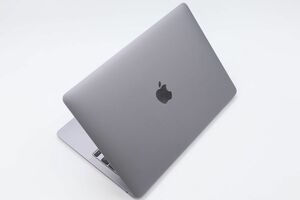 ★☆全額返金保証！最速発送！【MacBook Air 2020 M1 /16GB /1TB スペースグレイ 充放電64回 動作確認済】★☆（202402-17080-PCkaitori）