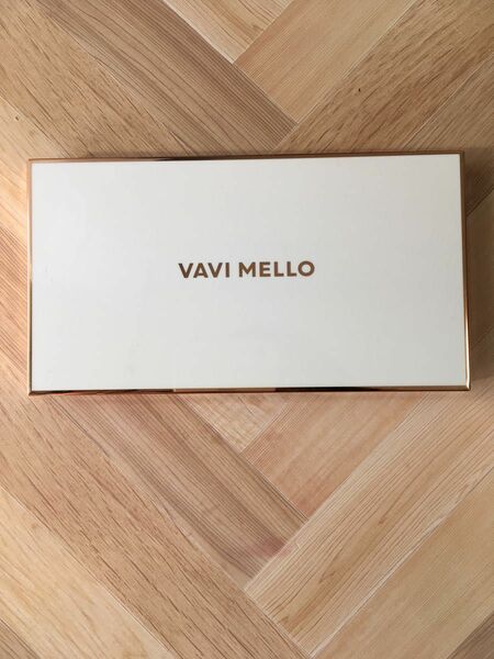 VAVI MELLO VALENTINE BOX