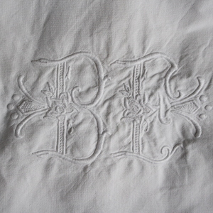  France antique * embroidery entering bed linen* hand made BE