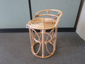 ラタンラウンドスツール　丸椅子 ラタン 籐　アジアン家具