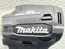 【未使用に近い】makita マキタ 18V 充電式インパクトドライバ TD172DRGX 黒 バッテリー2個(18V 6.0Ah) 充電器 ケース付 2041_画像5