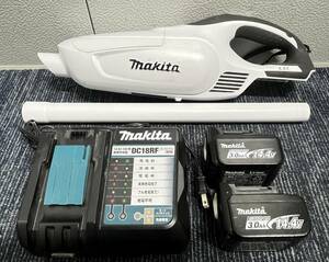 【比較的綺麗】makita マキタ 14.4V 充電式クリーナー CL142FD パイプ ノズルなし バッテリー2個(3.0Ah) 充電器付 コードレス 掃除機 1959