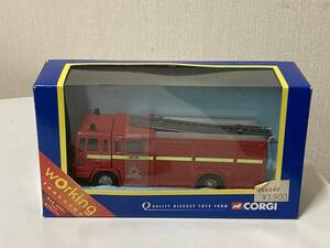  free shipping Corgi Volvo fire-engine pump car Volvo Fire Engine-City Fire Brigade Diecast model CORGI 65901 minicar model 