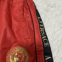 ★メデューサ刺繍★A.VERSACE ヴェルサーチ ナイロンパンツ 赤 レッド メンズ Lサイズ トラックパンツ サイドロゴ ライン_画像3