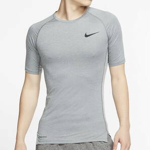 【新品】ナイキ プロ タイト 半袖【085：灰】M インナー コンプレッション Tシャツ トレ ランニング ジョギング マラソン NIKE PROの画像3