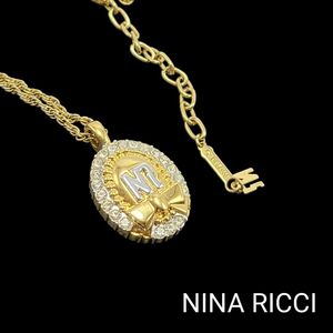 【美品】NINA RICCI ネックレス ロゴ オーバル リボン 石付 ゴールド