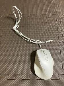 ELECOM エレコム パソコンマウス マウス エルゴノミクスデザイン 軽量 有線 マウスパッド付き ホワイト 白 LED 消音 ゲーミング 動作確認済