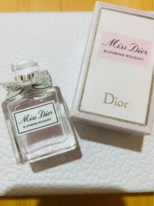 MISS DIOR ブルーミングブーケ５ml