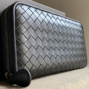 1円【美品】BOTTEGA VENETA ボッテガヴェネタ イントレチャート ラウンドファスナー ダークブラウン　長財布 財布 レザー メンズ