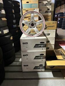 RMP RACING R50 18x8.5J 5/114.3 +45 WRL ホワイト/リムレッドライン