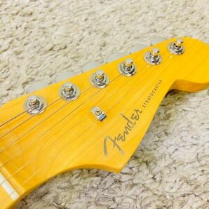 Fender USA American ELITE Stratocaster 3-Color Sunburst フェンダー ストラト 2017年【メンテナンス済】 ♪の画像4