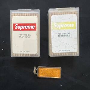 Supreme セット シュプリーム キーホルダー ノベルティー つまようじ 2個セット 爪楊枝 新品 未開封 正規品