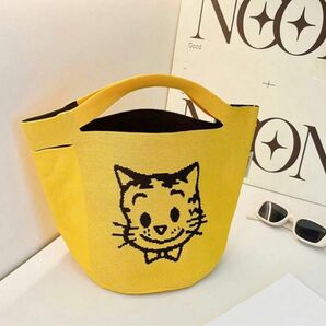 ねこ　ネコ　キャット　猫　トートバッグ　ランチバッグ　ハンドバッグ　イエロー　ニット　ネイビー