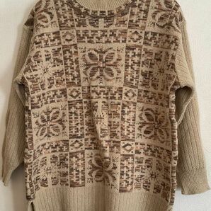 日本製　花柄セーター 長袖