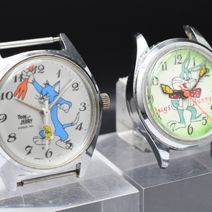 キャラクターウォッチ TOM and JERRY Bugs Bunny トムとジェリー バッグスバニー 手巻き 腕時計 2本セット ■22895の画像2