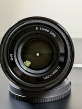 E 50mm F1.8 OSS SEL50F18 (B) [ブラック] SONY ソニー_画像3