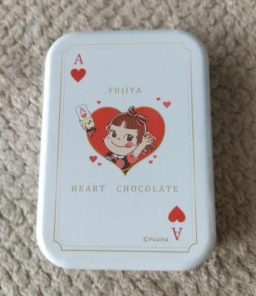 不二家 ペコちゃん ハートピーナッツチョコ缶