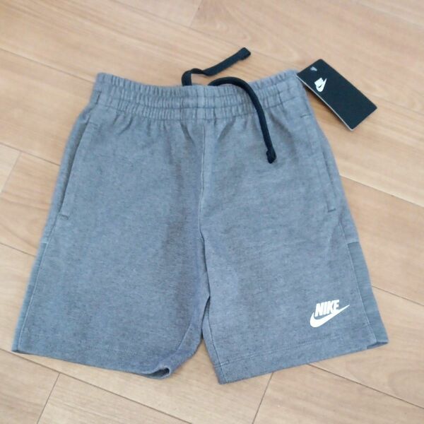 【新品】NIKE ナイキ 子供用ハーフパンツ