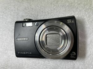 FUJIFILM FinePix F100fd