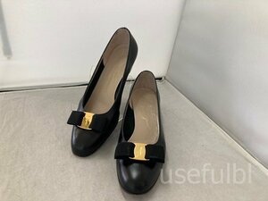 【Ferragamo】　フェラガモ　パンプス　ブラック　黒　OR　2184　2338　71/2　C　4cmヒール　SY03-AD6