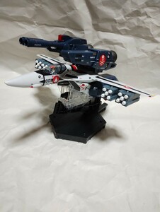 DX超合金 VF-1　バルキリー用　マイクロミサイル 　 VF-1S/VF-1J/VF-1A　ストライクバルキリー対応 　超時空要塞マクロス