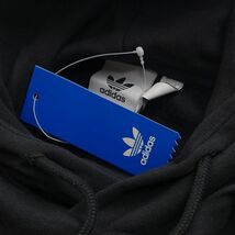 新品 XLサイズ adidas originals アディダス オリジナルス 裏起毛 フリース パーカー 黒 トレフォイル プルオーバー カモ柄 _画像6