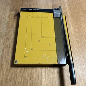 LION PAPER CUTTER 