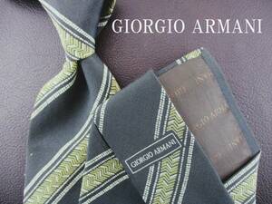 GIORGIO ARUMANI/アルマーニ　イタリア製　ダークネイビー系／レジメンタルストライブ柄　２本以上ご購入で送料無料S221