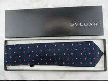 【極美品】BVLGARI／ブルガリネクタイ　イタリア製　ネイビー系／梢のパターン柄　２本以上ご購入で送料無料　S276_画像6