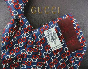  【美品】GUCCI／グッチネクタイ　イタリア製 ネイビー系／ブランドロゴ入りホースピットのパターン柄　２本以上ご購入で送料無料 S326