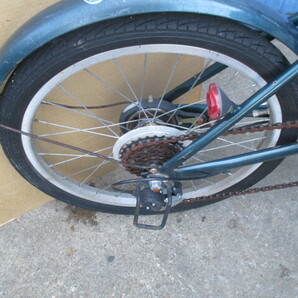 THREE STONE 20インチ折り畳み自転車  （20ｘ1.75）  ６段変速の画像2