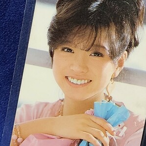 中森明菜 80年代昭和レトロ ブロマイド 研音オフィシャル Amadaラミネートカード プロマイド 当時物 の画像3