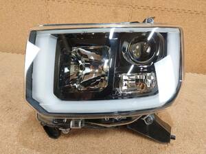 【良品】トヨタ ピクシスメガ ウェイク LA700S LA700A 左ヘッドライト LED STANLEY スタンレー W2664 81170-B2690 打刻 A1【R6-806C-O】