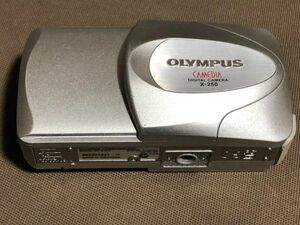 美品◎OLYMPUS CAMEDIA X-250 シルバー デジタルカメラ