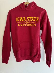 【US古着】パーカー ⑥ IOWA STATE CYCLONS S〜Mサイズ相当